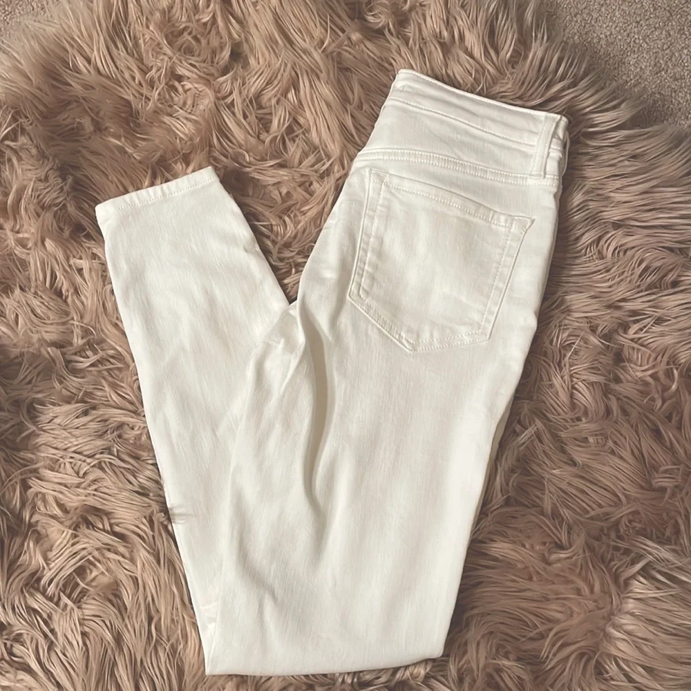 Jeans White Skinny New Size 2 Petite - Picture 3 of 11